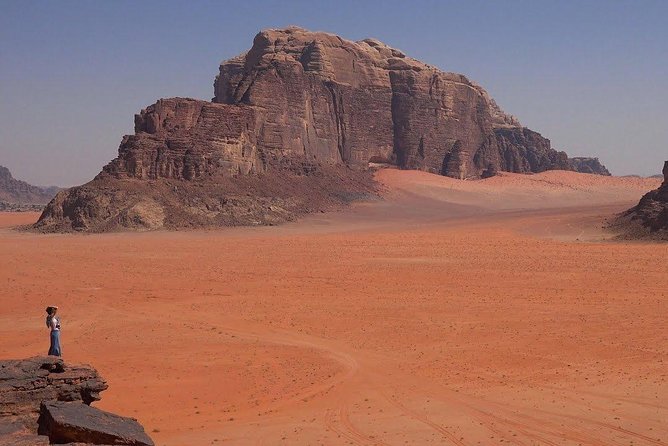 2 Hour Jeep Tour - Wadi Rum Desert & Canyon - Meeting at Wadi Rum Rest House: how the start sets the tone