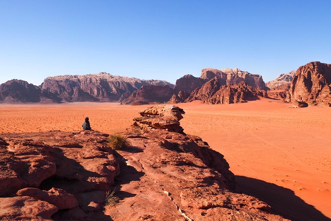 2 Hour Jeep Tour - Wadi Rum Desert & Canyon - Stop 4: Jebel Khazali canyon petroglyphs and inscriptions