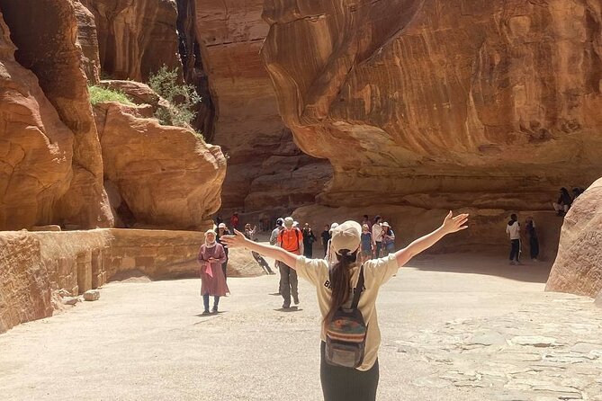 3 Day Private Tour from Amman to Madaba Dead Sea, Petra,Wadi Rum - Day 2 in Petra: full day in Wadi Musa with a Petra guide