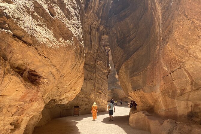 3-Day Tour from Amman: Jerash, Ajloun, Petra, Wadi Rum & Dead SEA - Wadi Rum at 5 PM: star gazing, desert color, and optional add-ons