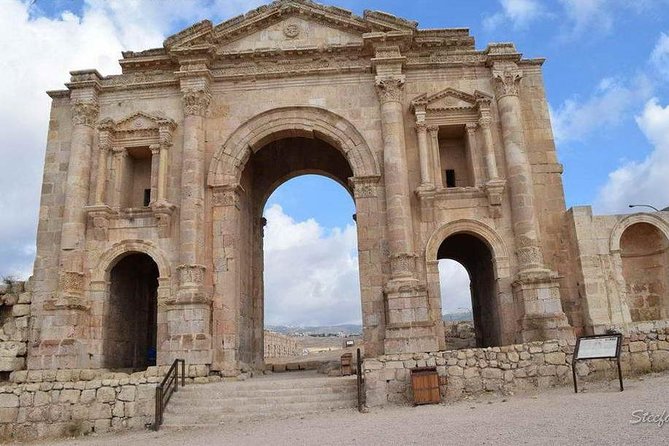4-Day Tour from Amman: Amman, Nebo, Jerash, Petra, Wadi Rum and Dead sea - Day 4: Dead Sea floating, Aqaba beach (when timing allows), and return to Amman