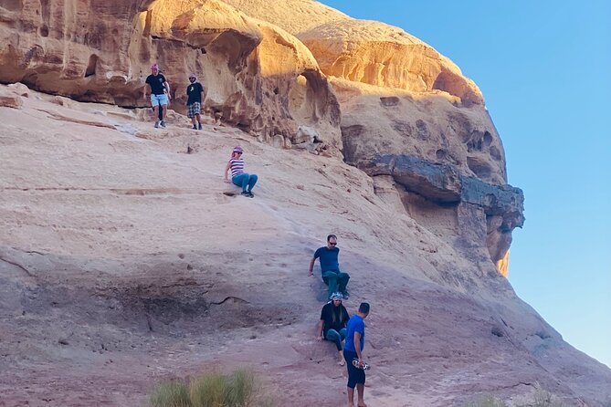 4 Hour Jeep Tour (morning or sunset) - Wadi Rum Desert Highlights - Little Bridge: an easier climb with photo payoff