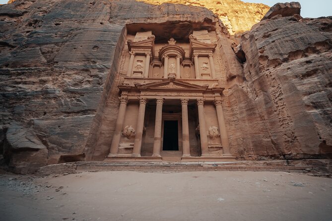 5-Day Private Tour to Amman Jerash Madaba Petra Wadi Rum Dead Sea - Day 1 in Amman: Citadel + Roman Theatre without the rush