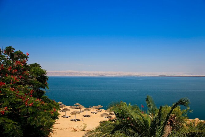 8 Days Jordan Tour: Petra, Wadi Rum, Aqaba - Dana Nature Reserve: hiking with a local Bedouin guide at 1,100 meters