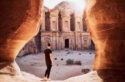 Amman: Petra, Wadi Rum, and Dead Sea 2-Day Tour - Entering Petra through the Siq: a walk that sets the mood