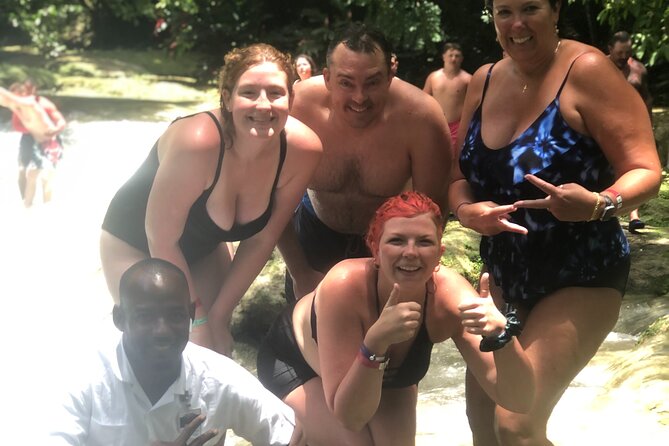 Appleton Estate Rum and Ys Falls Tour - Holland Bamboo road stop: photos, fruit, and a quick reset