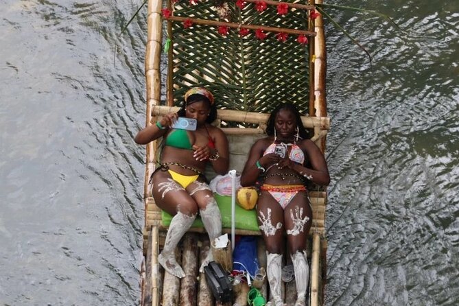 Bamboo rafting with Limestone Foot Massage free rum taste - The limestone foot massage: the included treat that changes the tone