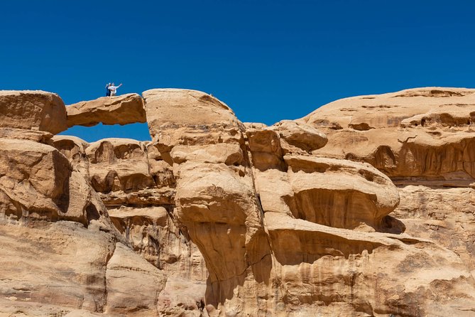 Best of Wadi Rum | Full day jeep tour + overnight in bedouin camp | Pack all-in - Who this tour fits best in your travel style
