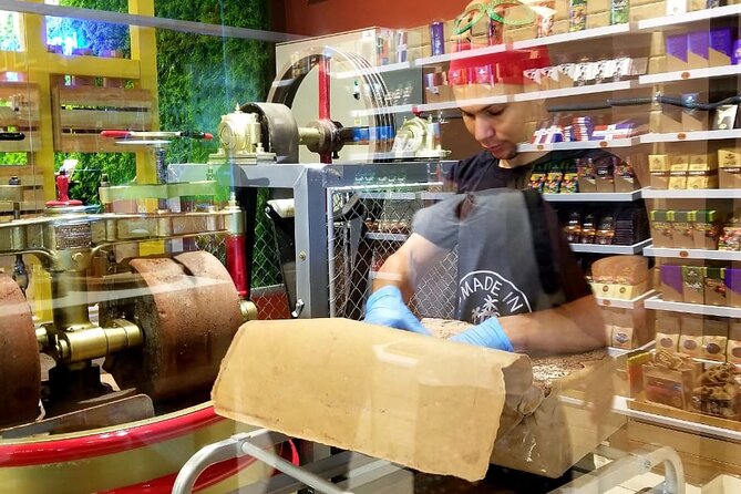 Discover Dominican Treasures: Rum, Cigars, Coffee & Chocolate - Coffee and Chocolate: Tasting Makes Shopping Easier