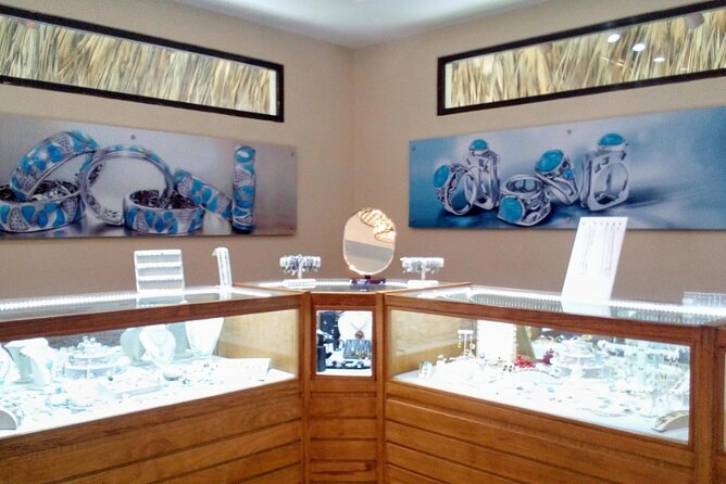 Don Lucas Cigar Factory & Store + Premium Rum Tasting (3 hours) - Chocolate Museum and Coffee Stop: Sweet and Roast Notes in One Route
