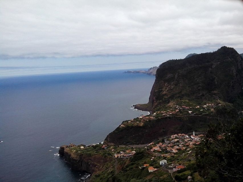 Eastern Madeira: Full-Day Tour with Rum Tasting - Santana: thatched houses, cable car options, and lunch reality