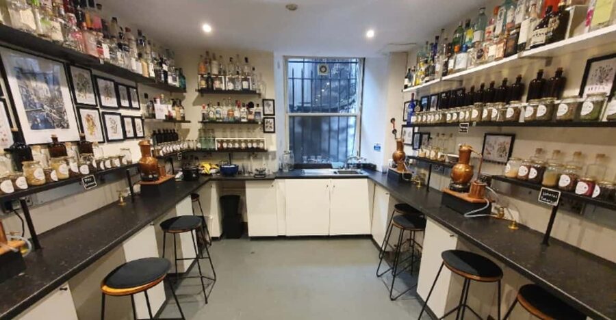 Edinburgh: Rum Distillation Workshop with Rum Tasting - The Small-Group Pace With Host Neil