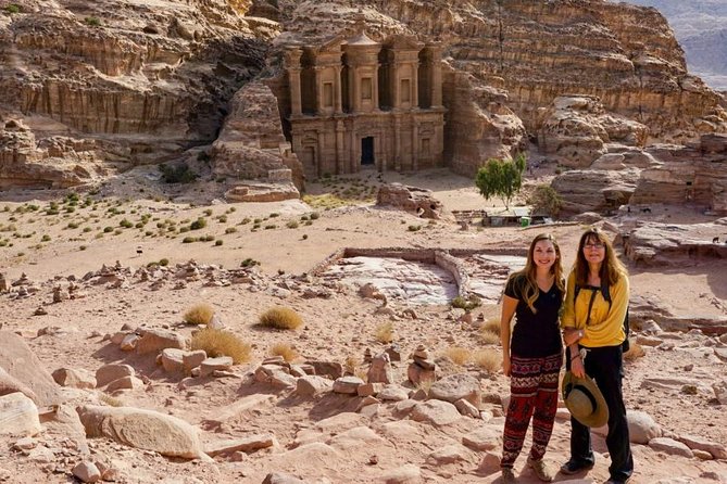 Experience Petra & Wadi Rum in One Day From Amman - Private groups up to 15: who this one-day plan fits best