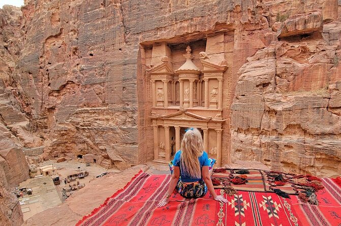 From Amman: Petra and Wadi rum Full day Tour - Local guide choices: when it’s worth paying extra in Petra