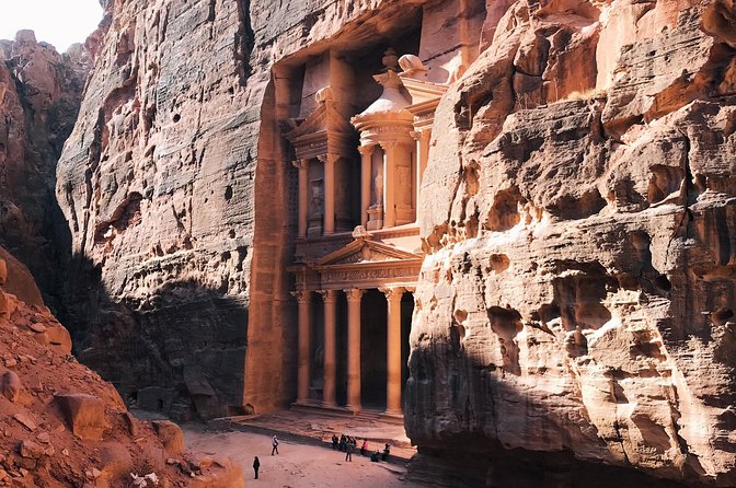 FROM AMMAN | Petra & Wadi Rum in one day | The Jordanian Mappers - What to expect physically: moderate fitness, real walking, real sun