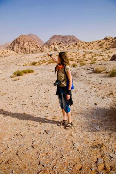 From Aqaba: Wadi Rum Jeep Tour with Hotel Pickup & Drinks - The desert drive and what your guide does before the safari