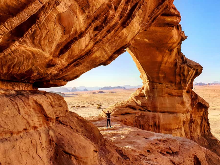 From Tel Aviv: Petra & Wadi Rum Glamping 2-Day Tour - Tel Aviv to Jordan: Border Crossing, Strict Timing, and Cash Reality