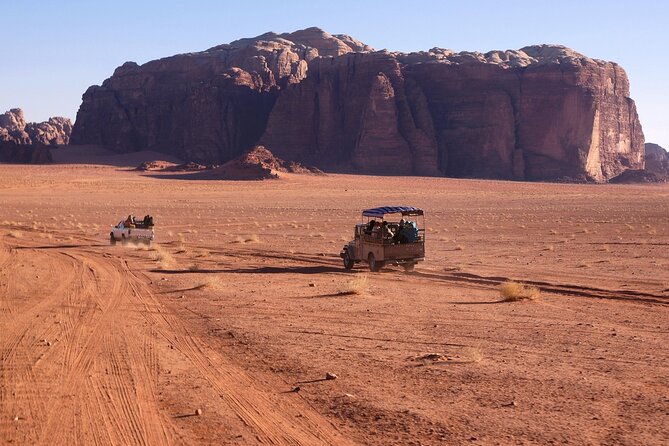 Full-Day Jeep Tour, Wadi Rum Desert Highlights - Lawrence’s Spring and the barefoot moment at Al Hasany (Al Ramal)
