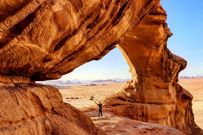Full-Day Tour In Wadi Rum Desert - Khazali Canyon: A Narrow Fissure, Then Petroglyphs Close Up