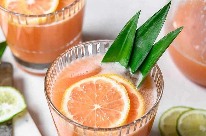 Historic Island Tour Plus Rum Cake Sample and Local Beer - Included Tastes: Conch Fritters, Local Beer, and Rum Daquiris