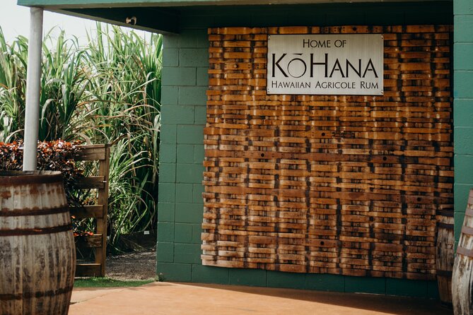 Kō Hana Hawaiian Rum Distillery Tour and Tasting for One - Walking in: what you see before the first sip