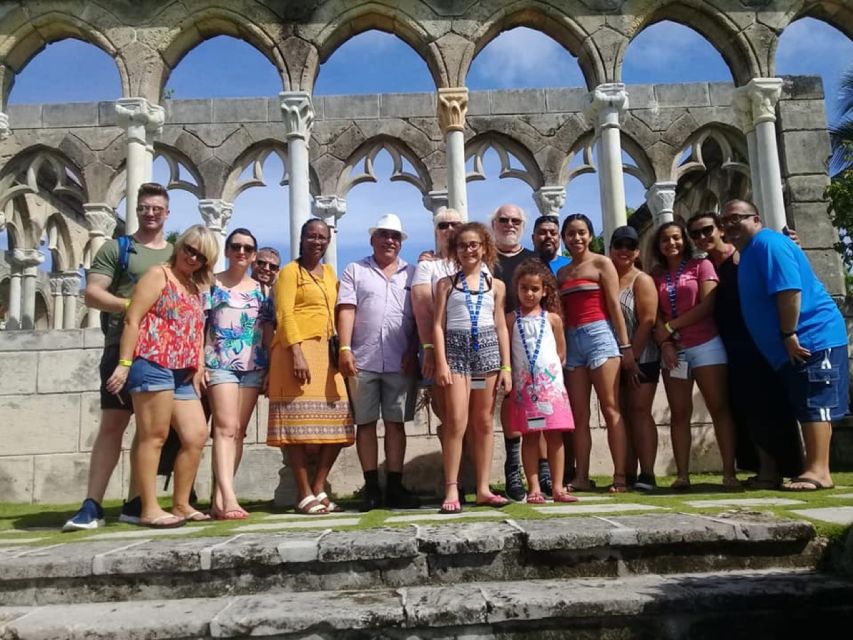 Nassau: Island Highlights Tour with Rum Tasting - Why the Live Commentary Makes the Stops Feel Connected