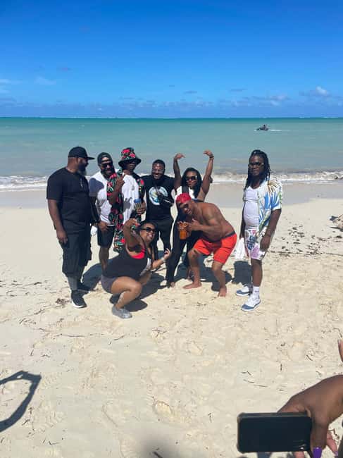 Nassau: Land Tour with Local Food & Rum Tasting - John Watling’s Rum Distillery: the pirate-house story and your rum sample