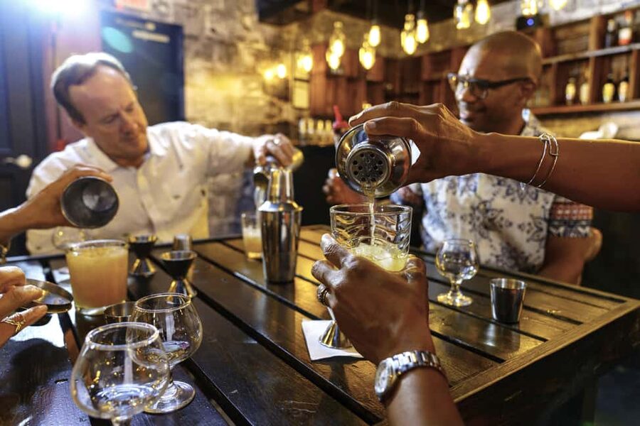 Nassau: Rum Tastings and Culinary Walking Tour - The pirate-and-prohibition angle: why the history works with the drinking