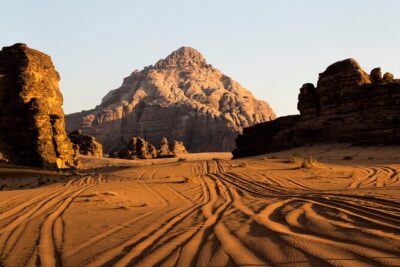 Petra and Wadi Rum 2 day tour from Jerusalem - Aqaba Morning: Market Time Without Overplanning