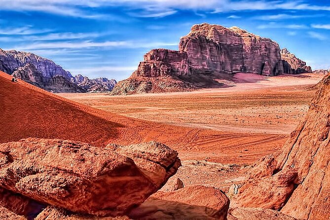 Petra & Wadi Rum 2-Day Journey of Round-Trip Transport from Amman - Drivers that make the difference on the road
