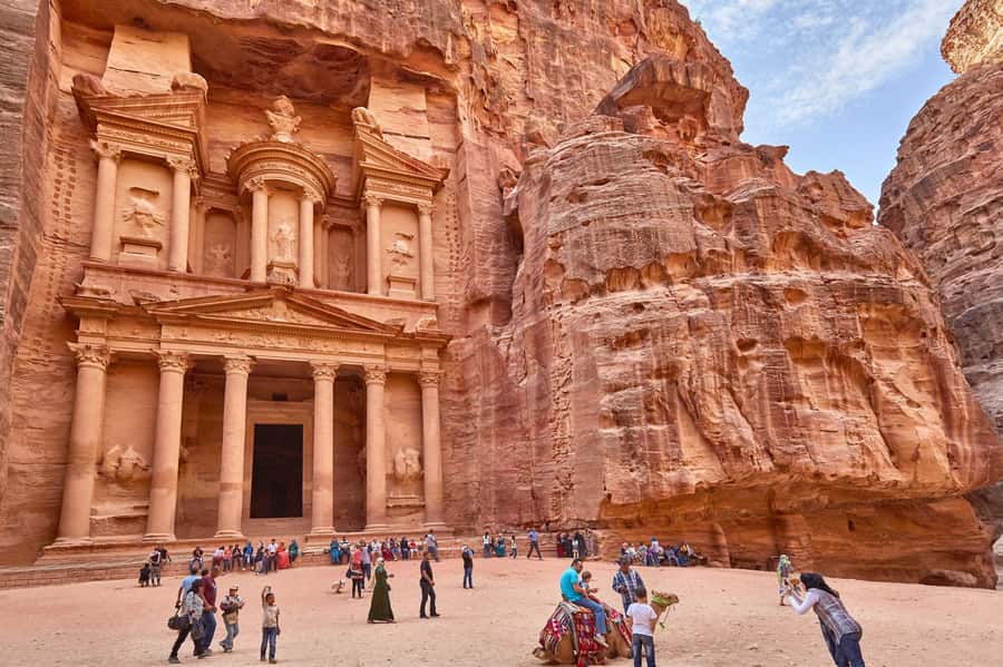 Petra & Wadi Rum: Full Day Private Tour with Hotel Pickup - Wadi Rum on a 4x4: Martian terrain, sand, and pauses