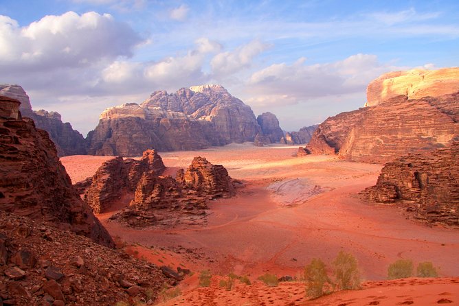 Petra & Wadi Rum Tour 03 Days - 02 Nights - Guides and drivers: where comfort turns into confidence