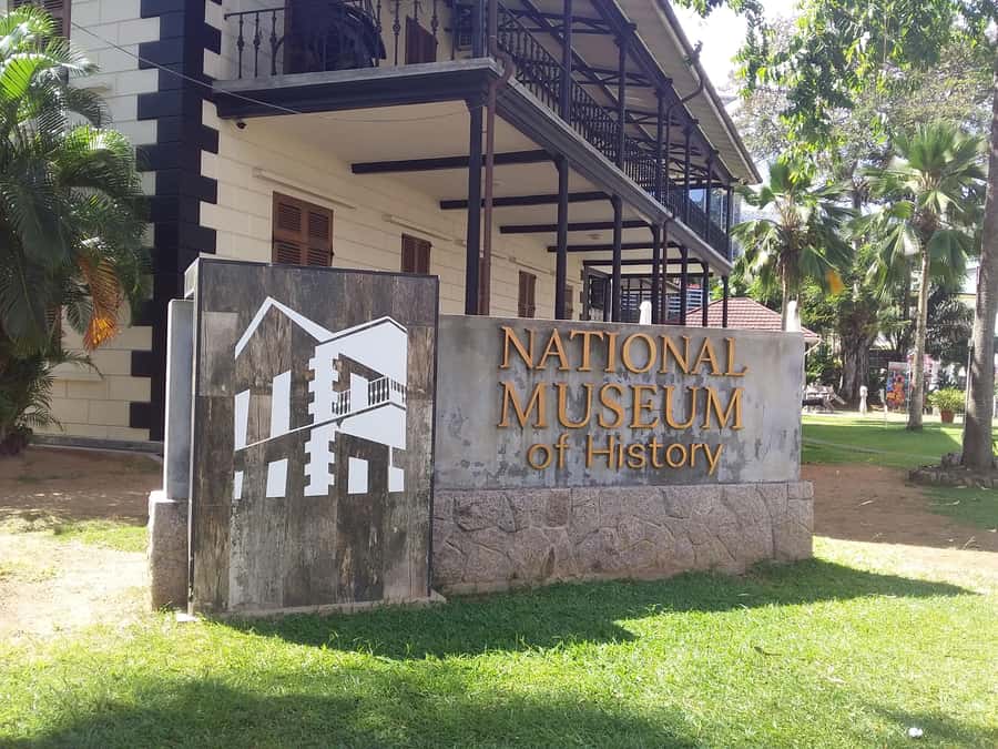 Private half day tour with free rum tasting - Victoria City Centre: The Small Capital You’ll Remember