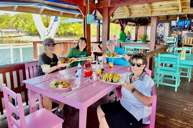 Roatán Island Tour: Sloth & Monkey Park, Rum, and Chocolate - Guides Make the Day: Names You’ll See in the Feedback