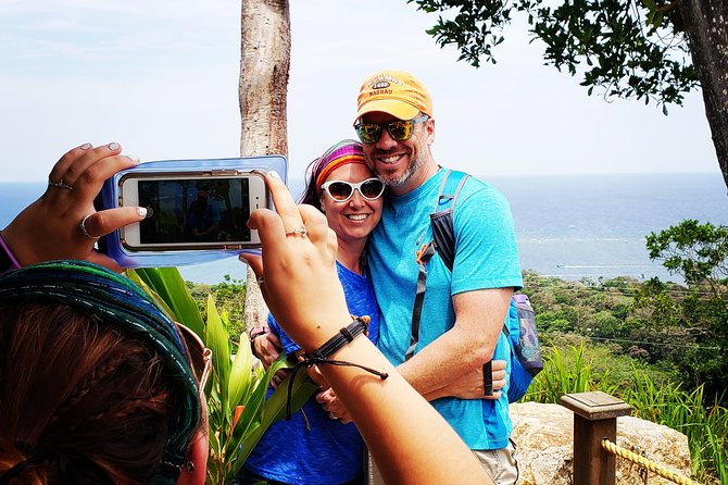 Roatan Monkey and Sloth Tour with Chocolate and Rum Factory - The Monkey and Sloth Park Stop: The Real Main Event