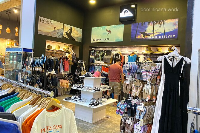 Shopping tour Punta Cana rum cigars coffee larimar chocolate souvenirs mamajuan - Art, Pottery, and the Crafts Reality Check
