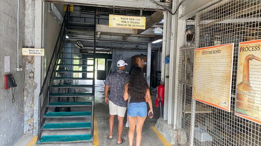 St. Lucia: Rum Distillery and Chocolate Making Experience - Chocolate Factory Time: Truffles, Personalized Bars, and Onsite Fees