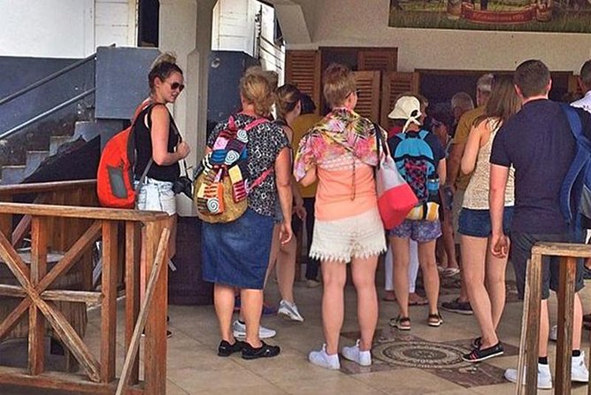 Taste of Grenada: Rum Hopping & Lunch - Small-group logistics: pickup, pace, and comfort