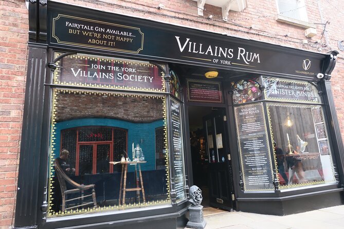 Villainous History and Rum Tasting Tour in York Indoor Experience - Stop 1: Villains Rum Of York (the one room, the whole show)