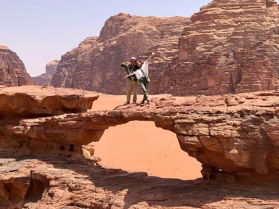 Wadi Rum (2) hour jeep morning tour or sunset tour - Meeting the Tour: Finding Odeh at the Wadi Rum Village Coffee Shop