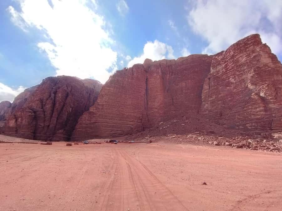 Wadi Rum: 2-Hour Jeep Tour with Bedouin Tea - Bedouin Tea: What You’ll Actually Get and Why It Fits Here
