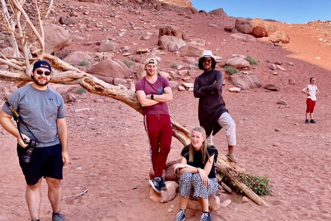 Wadi Rum 4-Hour Sunset Tour - Wadi Rum Desert Highlights - Lawrence Spring: the oasis stop that changes the pace