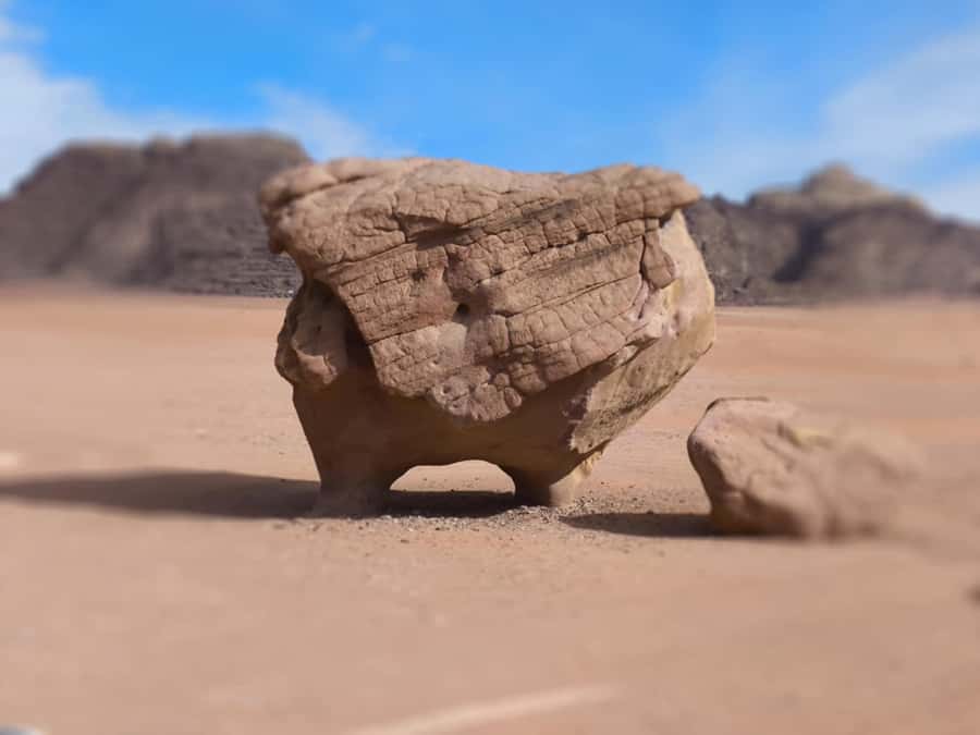 WADI RUM: ALL DAY JEEP TOUR with overnight and full meals - Morning in the Desert: Breakfast View and an Easy Finish