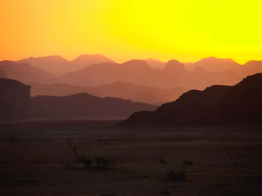 Wadi Rum: Choose 2 to 9 Hour Jeep Pass, Guide & Meal Options - Comfort Tips That Pay Off Fast (Especially in Open-Air Jeeps)