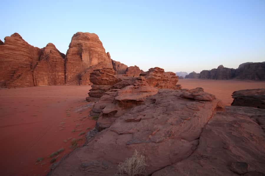 Wadi Rum: Explore 10-Hour Jeep Tour Pass, Guide, Meal & Stay - Meals in the desert: what’s included and what to expect