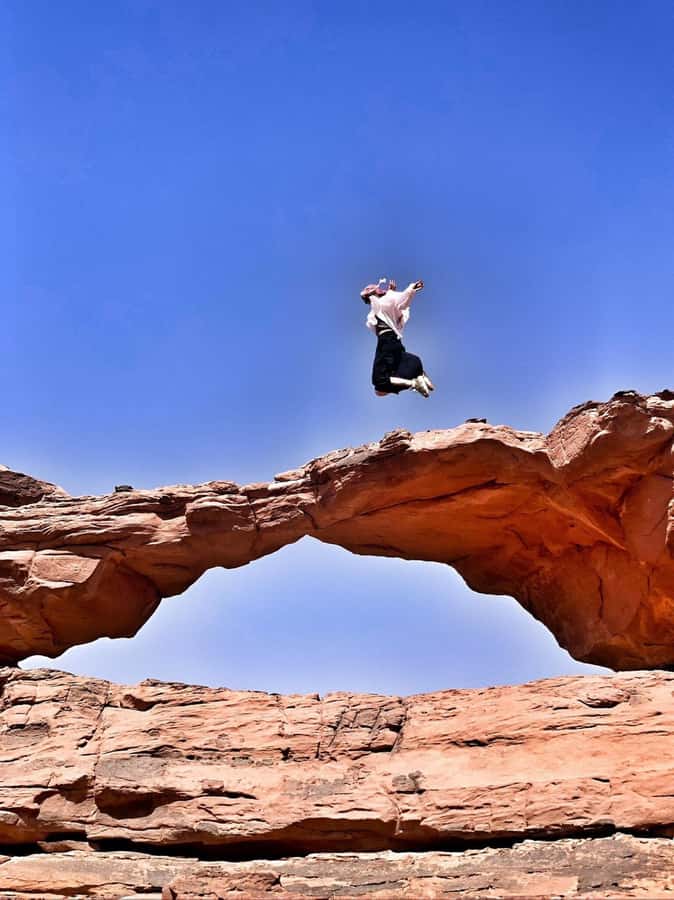 Wadi Rum Highlights: 4-Hour Jeep Tour - Morning or Sunset. - The sunset-area finish: tea by fire and that slow desert glow