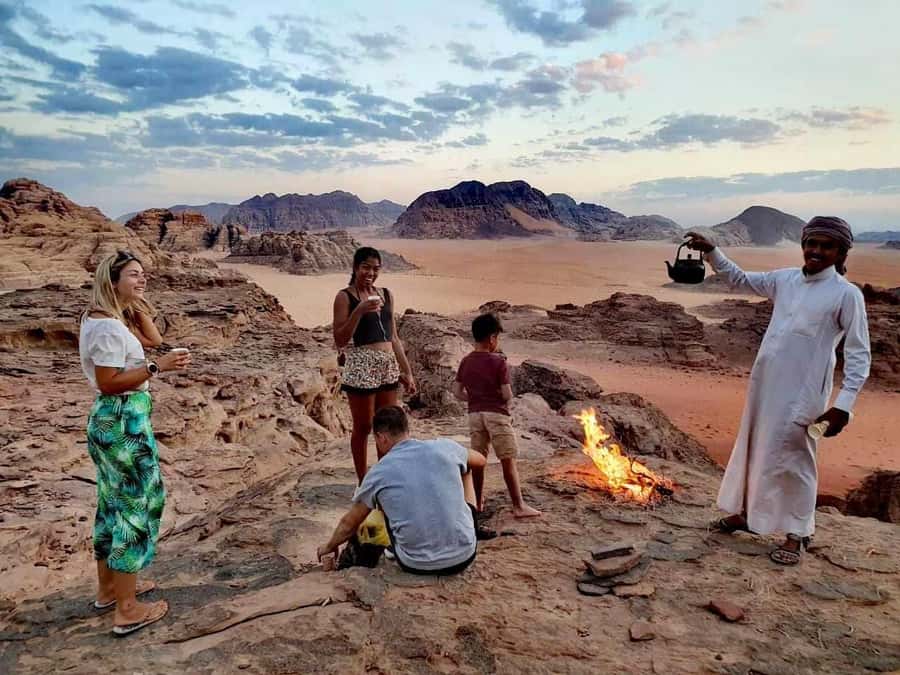 Wadi Rum: Morning or Sunset Jeep Tour - Key highlights you’ll feel fast