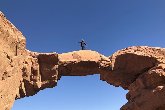 Wadi Rum Mountain Hike & Climb: Burdah, with a bridge at the top! + tour & Lunch - White Desert detour: different colors, less crowd pressure