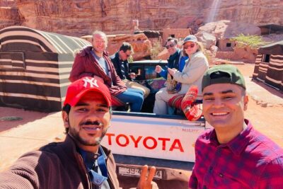 Wadi Rum Mountain Hike: Jebel Al Hash, overlooking Saudi Arabia! + tour & Lunch - Bedouin lunch by fire: what you eat and how the day flows