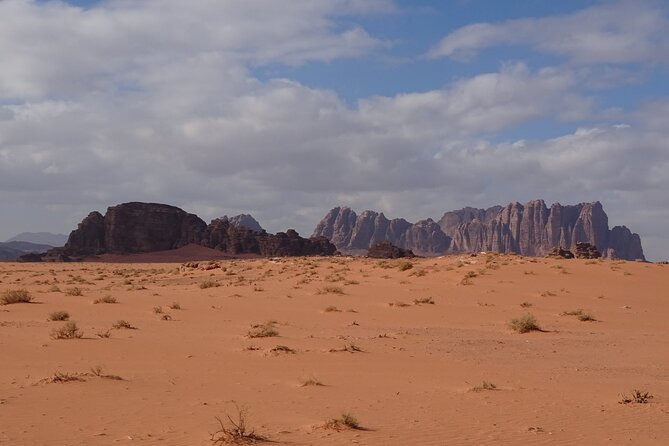 Wadi Rum Mountain Hike: Umm Ad Dami, highest point of Jordan + Jeep tour & Lunch - Um Sabatah Sunset Viewpoint: Tea by the Fire and a Real Place to Sit